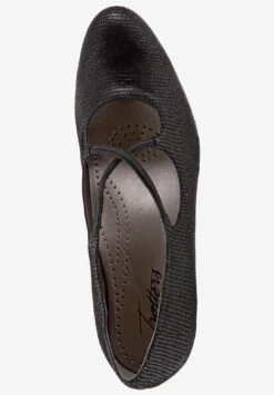 Jamie Pump -Trotters Shop 0050 23989 ma 0004