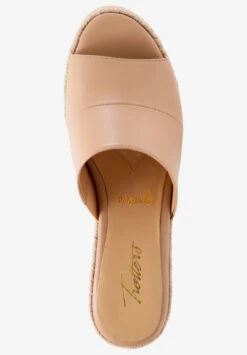 Colony Slide 11 Colony Slide -Trotters Shop 0055 03440 ma 0004