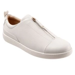 Anika Slip On Sneaker -Trotters Shop 11be33e1 84f6 4b6f b126 0c4b3f34f7fa