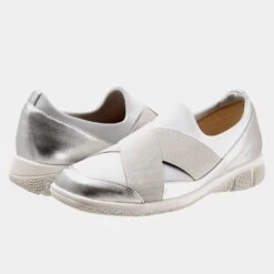 Urbana Sneaker -Trotters Shop 70a988e3 497d 4027 839c 84504c644506