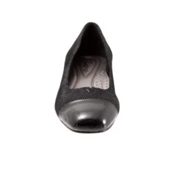 Daisy Pump -Trotters Shop T2053 1 1753773 3