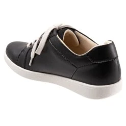 Adore Sneaker -Trotters Shop T2117001 1753773 4