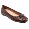 Gillian Flat -Trotters Shop T2122 2 1753773 1