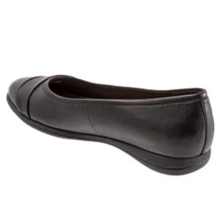 Danni Flat -Trotters Shop T2155 1 1753773 5