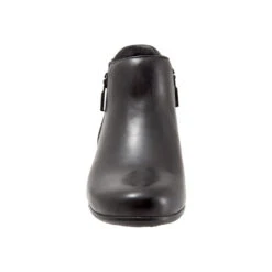 Trotters Major Black Leather (Women's) 11 Trotters Major Black Leather (Women's) -Trotters Shop black 4 256860f0 48d0 4015 a3da c36e6073117f