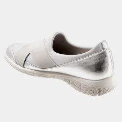 Urbana Sneaker -Trotters Shop d75a150a 9719 4c26 a3d3 3abe0745021d