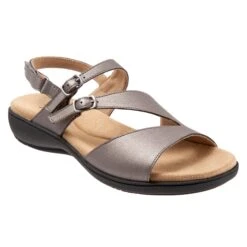 Riva Sandal -Trotters Shop eead46b7 6e69 4d93 a4fd 4f99455a4455
